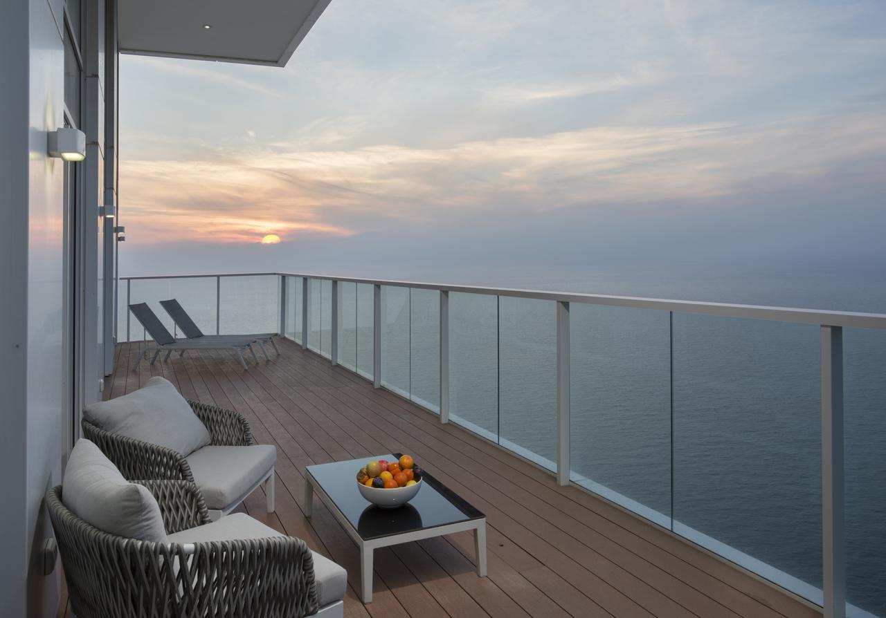 Island Luxurious Suites Hotel And Spa Нетанья Екстер'єр фото