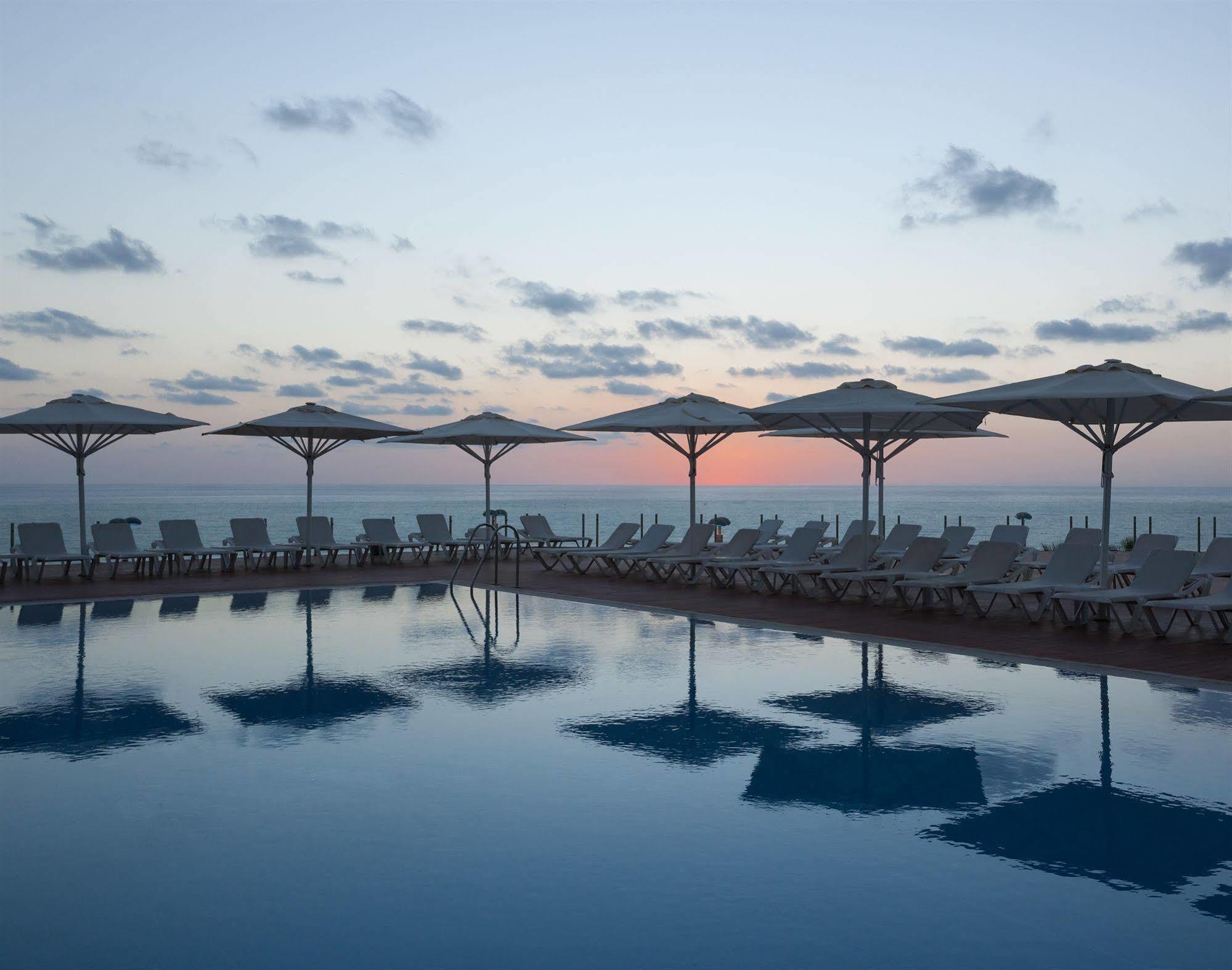 Island Luxurious Suites Hotel And Spa Нетанья Екстер'єр фото