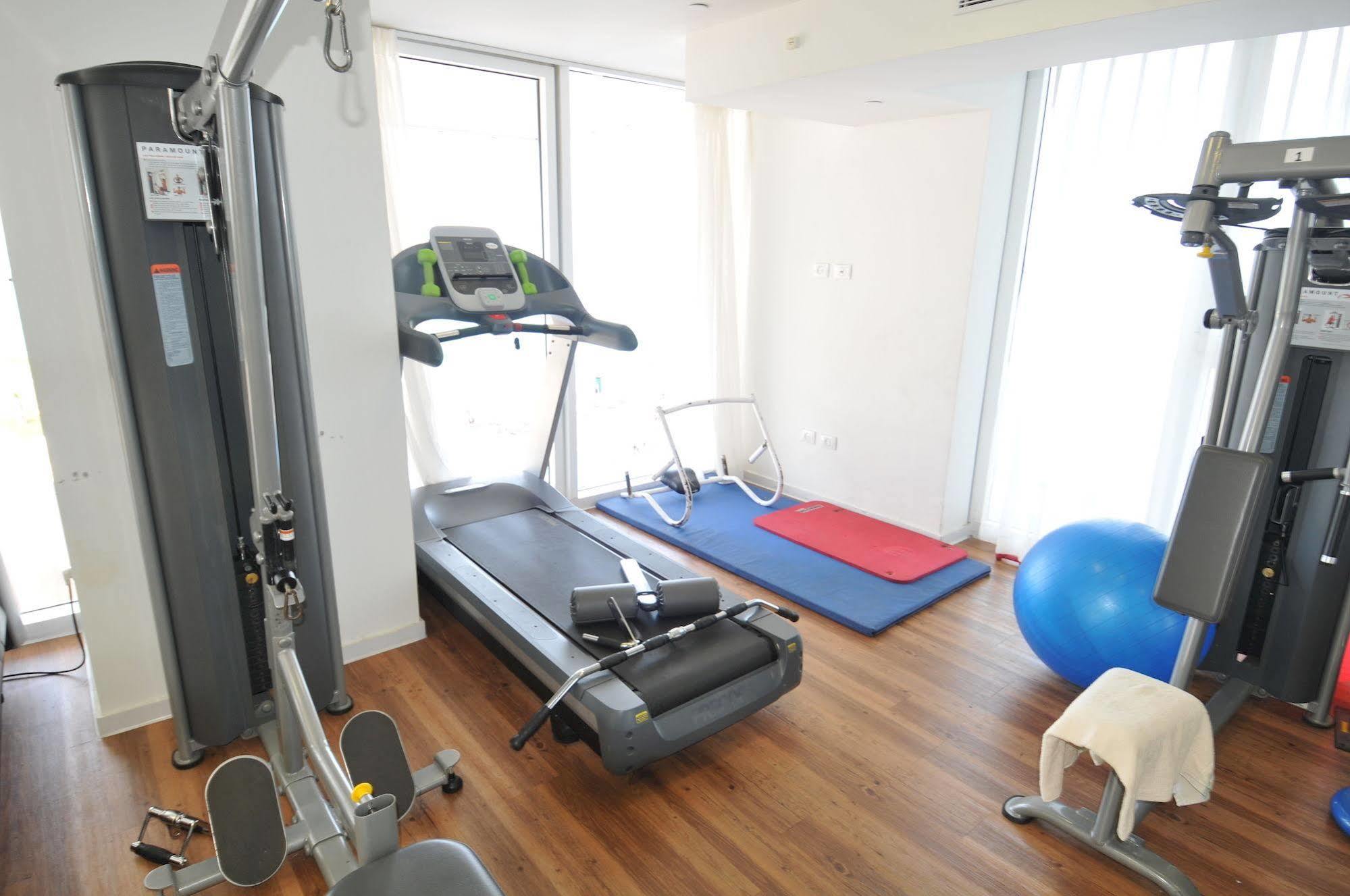 Island Luxurious Suites Hotel And Spa Нетанья Екстер'єр фото