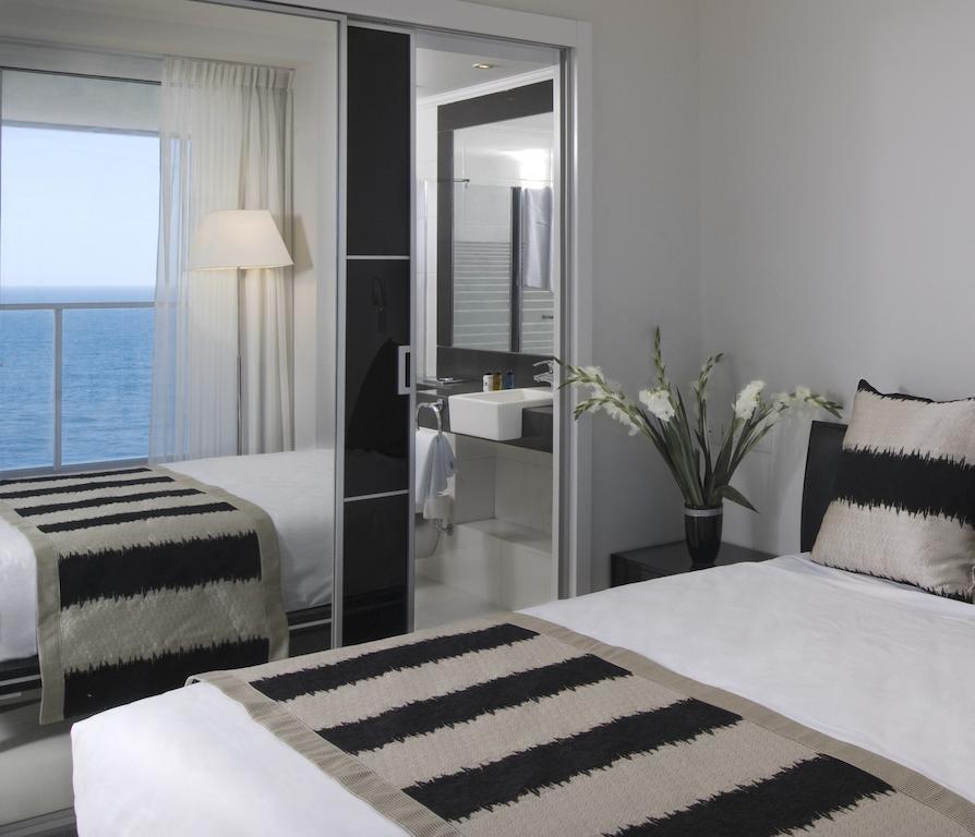 Island Luxurious Suites Hotel And Spa Нетанья Номер фото