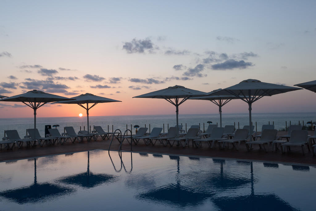 Island Luxurious Suites Hotel And Spa Нетанья Екстер'єр фото